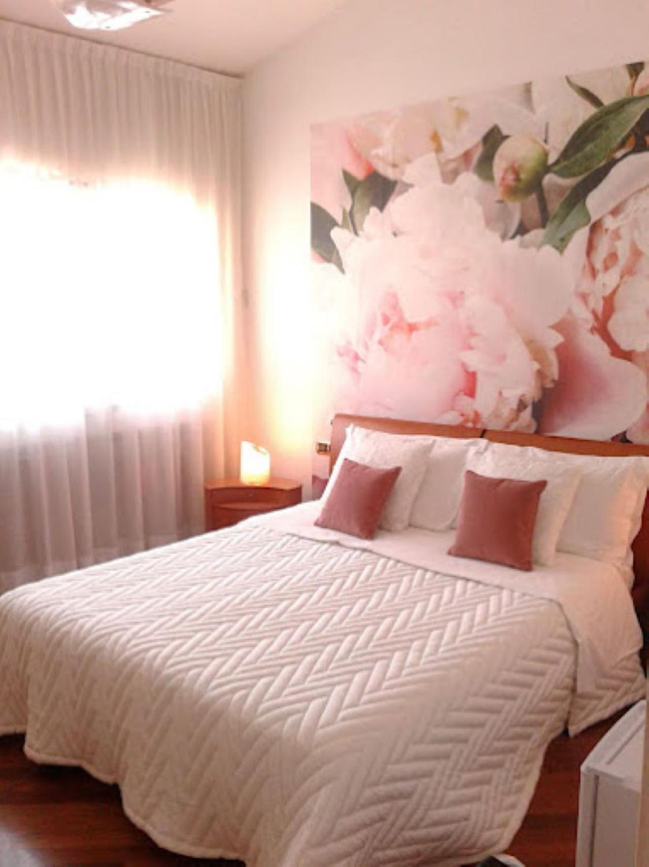 ヴァレンナ Tosca House 2 Bed & Breakfast エクステリア 写真